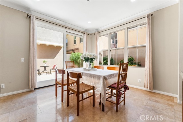 Detail Gallery Image 13 of 56 For 37 Peony, Irvine,  CA 92618 - 3 Beds | 2/1 Baths