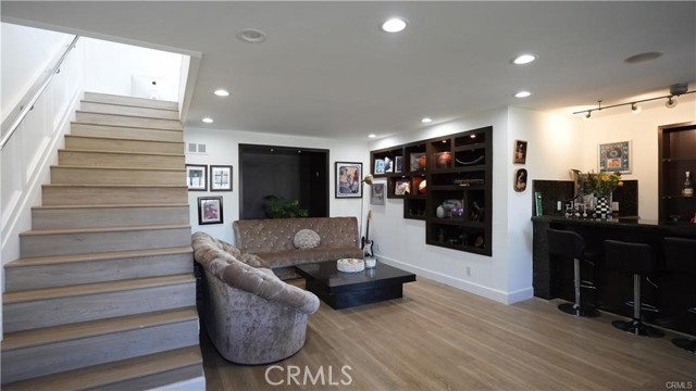 1537 Wildwood Drive, Eagle Rock CA: https://media.crmls.org/medias/77c87e7b-215e-40d5-86b7-e38562dd94fc.jpg