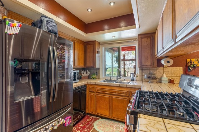 37701 Hesse Road, Cherry Valley CA: https://media.crmls.org/medias/77c88eb1-172a-4adc-b1d2-d0f0ffa1af5e.jpg