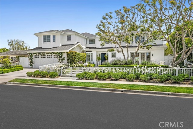 Detail Gallery Image 5 of 73 For 1606 Lincoln Ln, Newport Beach,  CA 92660 - 5 Beds | 3/1 Baths