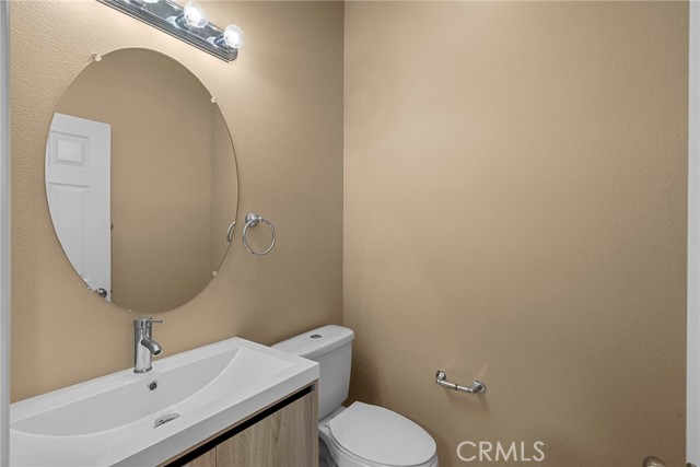 Detail Gallery Image 20 of 36 For 19316 Sidani Ln, Saugus,  CA 91350 - 3 Beds | 3 Baths