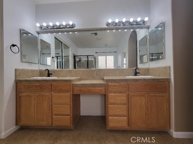 Detail Gallery Image 34 of 59 For 511 Milano Ct, Los Banos,  CA 93635 - 4 Beds | 2/1 Baths