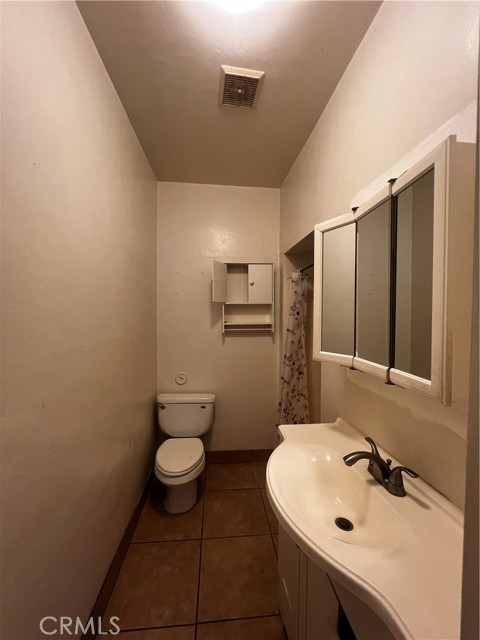 Detail Gallery Image 6 of 11 For 435 E 11th St, Pomona,  CA 91766 - – Beds | – Baths