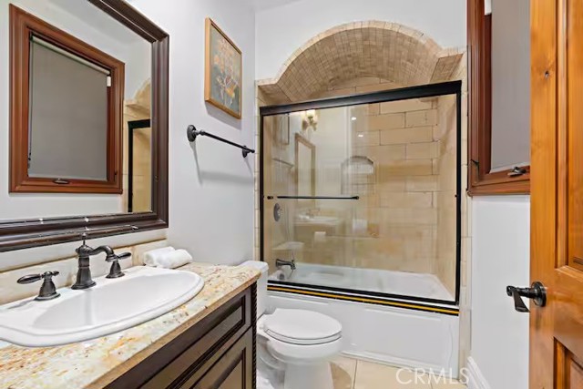 16806 Addison Street photo 22