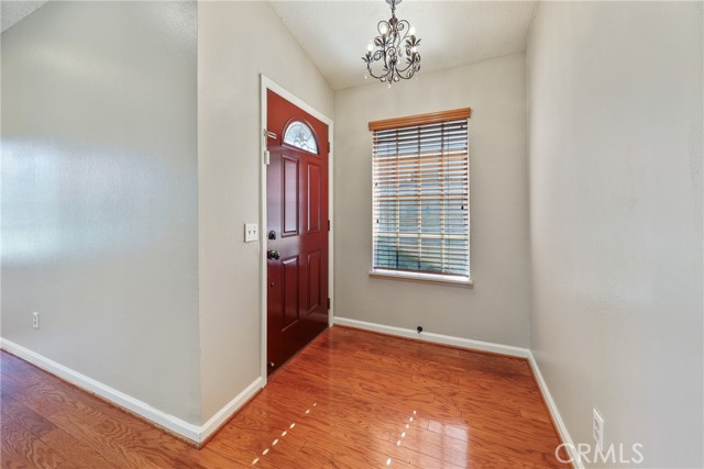 1042 Bassett Court, San Dimas CA: https://media.crmls.org/medias/77ca9703-5758-4dcf-b117-07ecb3f3732e.jpg