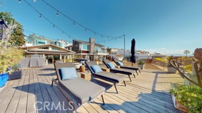 Detail Gallery Image 10 of 33 For 3205 Bayview Dr, Manhattan Beach,  CA 90266 - 3 Beds | 3 Baths