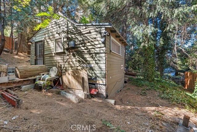 650 Rose Hill, Crestline, CA 92325
