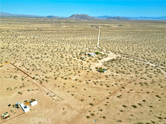 Detail Gallery Image 38 of 45 For 62105 Moon Dr, Joshua Tree,  CA 92252 - 1 Beds | 2 Baths