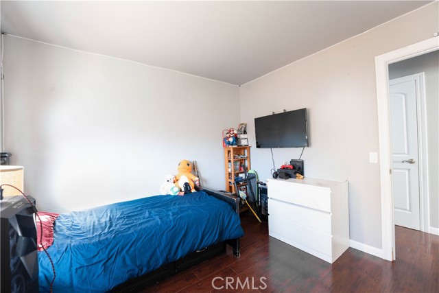 5038 Adobe, Palmdale CA: https://media.crmls.org/medias/77cc1e9c-a915-433f-b71d-4cd4066e6554.jpg