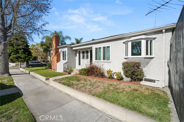 Detail Gallery Image 5 of 49 For 5500 California, Long Beach,  CA 90805 - 3 Beds | 1 Baths