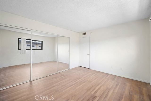 Detail Gallery Image 11 of 19 For 16226 Vanowen St #203,  Van Nuys,  CA 91406 - 1 Beds | 1 Baths