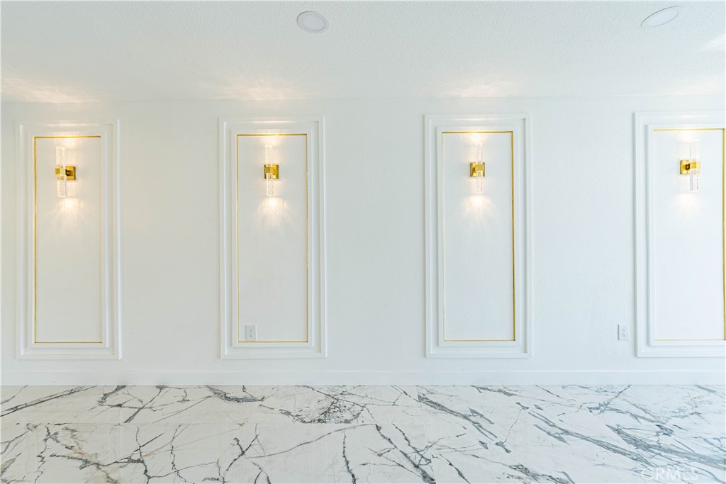https://media.crmls.org/medias/77ce1684-a955-47d5-8fd2-975294aaedc2.jpg?preset=X-Large