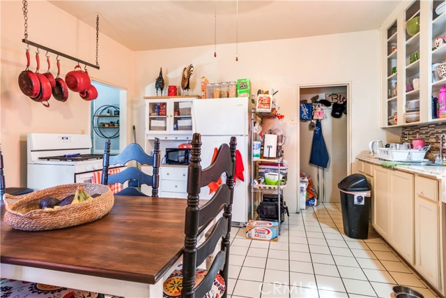 Detail Gallery Image 5 of 10 For 2202 Gates St, Lincoln Heights,  CA 90031 - 1 Beds | 1 Baths