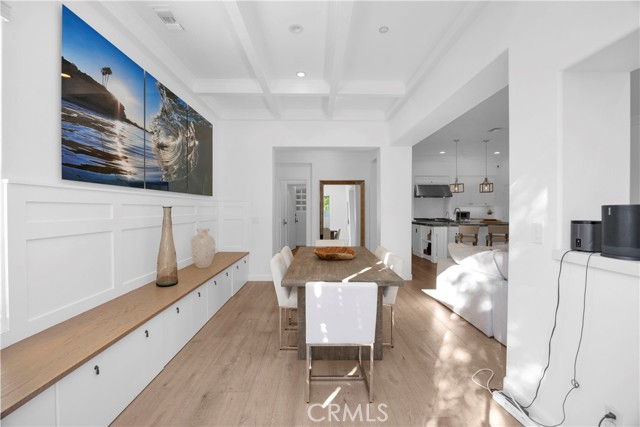 Detail Gallery Image 14 of 61 For 21331 Balerma Ln, Huntington Beach,  CA 92648 - 4 Beds | 3/1 Baths