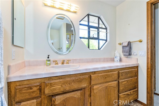 2885 Summer Ranch Road, Paso Robles CA: https://media.crmls.org/medias/77cf5c3e-cbdb-4db8-bbe9-e2cdacf28660.jpg