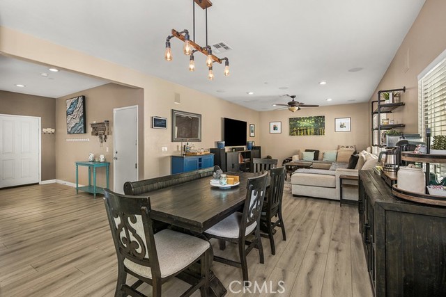 Detail Gallery Image 13 of 43 For 2491 E Norwich, Ontario,  CA 91761 - 4 Beds | 3 Baths