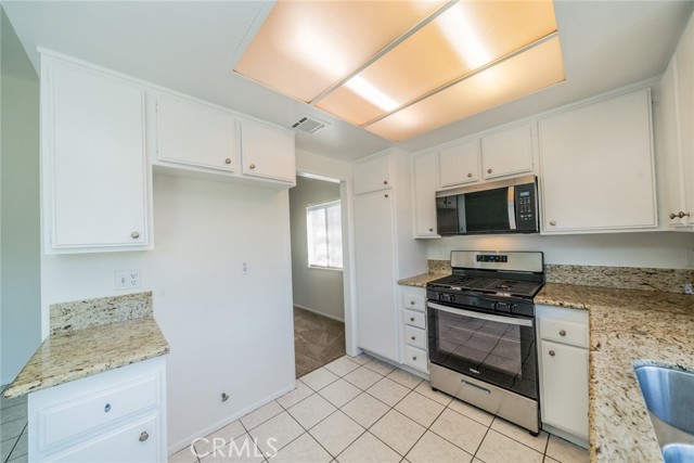 Detail Gallery Image 12 of 37 For 23607 Dracaea Ave, Moreno Valley,  CA 92553 - 3 Beds | 2 Baths