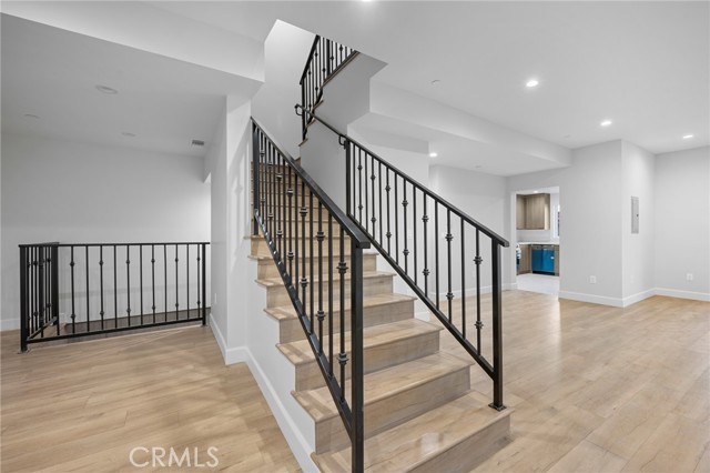 Detail Gallery Image 16 of 36 For 357 Harvey Dr #103,  Glendale,  CA 91206 - 3 Beds | 2/1 Baths