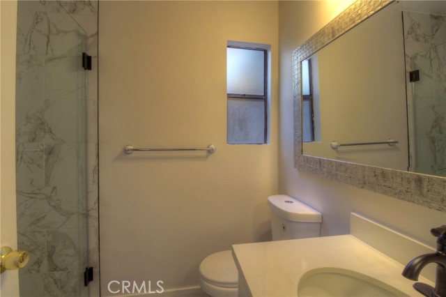 Detail Gallery Image 18 of 40 For 400 N Louise St #205,  Glendale,  CA 91206 - 2 Beds | 2 Baths