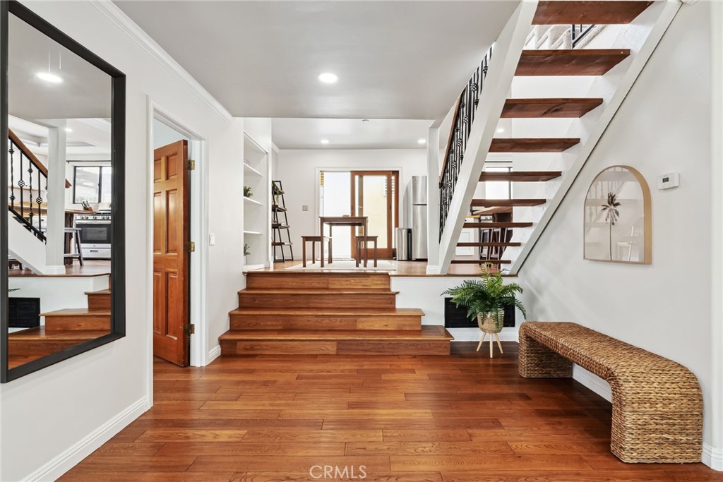 MLS #OC25184812 img 10