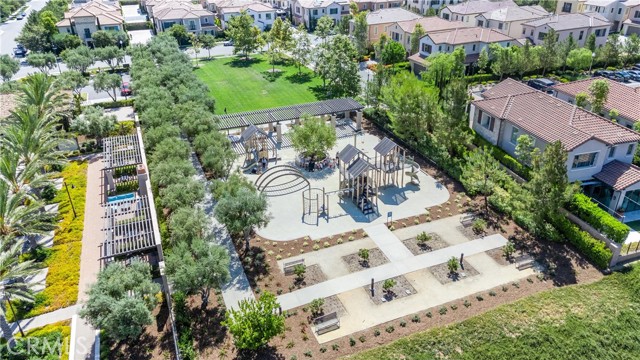 Detail Gallery Image 29 of 32 For 174 Villa Ridge, Irvine,  CA 92602 - 4 Beds | 3 Baths