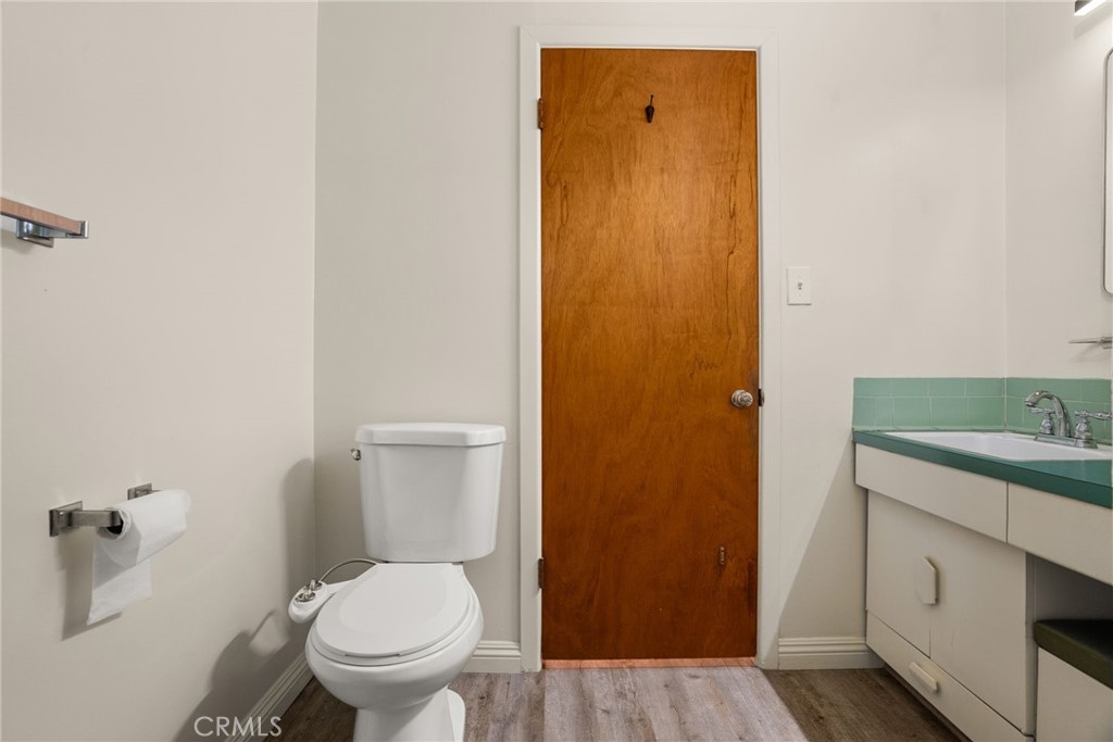 https://media.crmls.org/medias/77d3406d-aba4-4bc0-a175-2d9725a10f0e.jpg?preset=X-Large