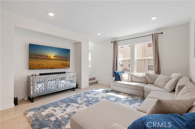 22310 Spanish Oak Court, Torrance CA: https://media.crmls.org/medias/77d3fd51-07cb-4885-b32f-5c788213c6d5.jpg