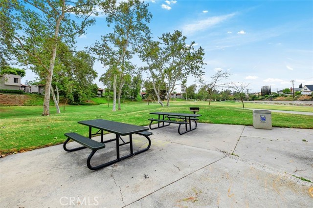 25165 Charlinda Drive, Mission Viejo CA: https://media.crmls.org/medias/77d4be96-3ba7-44a8-810f-35d418fde2ab.jpg