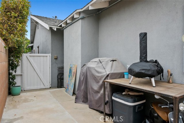 Image 39 of 42 For 22939 Lull Street