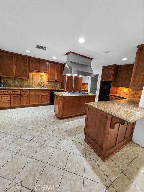 Detail Gallery Image 14 of 66 For 15702 Janine Dr, Whittier,  CA 90603 - 5 Beds | 4 Baths