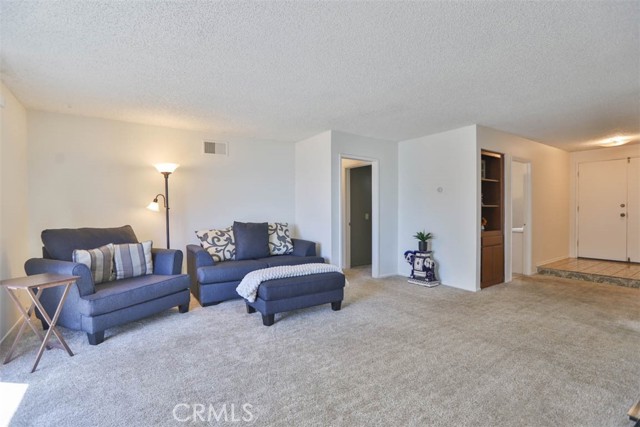 Detail Gallery Image 10 of 42 For 14830 Cliffrose Ct, Moreno Valley,  CA 92553 - 2 Beds | 2 Baths