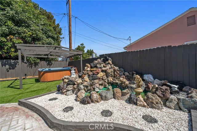 Detail Gallery Image 16 of 34 For 2945 W Bridgeport Ave, Anaheim,  CA 92804 - 4 Beds | 3 Baths