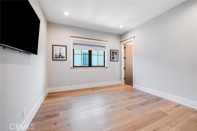 4365 Kraft Avenue, Studio City CA: https://media.crmls.org/medias/77d72d3e-5d09-4b7c-9258-f879a1edc8d7.jpg