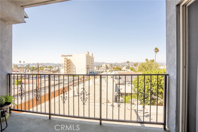 155 S Oxford Avenue #505, Los Angeles, CA, 90004 155 S Oxford Avenue #505, Los Angeles, CA, 90004