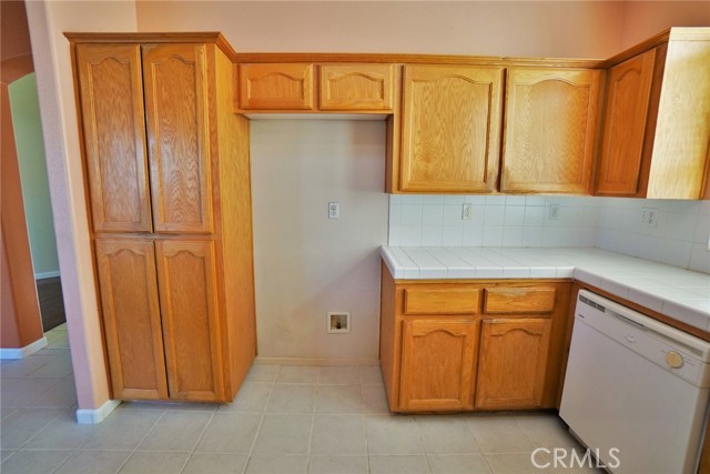 Detail Gallery Image 16 of 60 For 1484 Tulip St, Lemoore,  CA 93245 - 4 Beds | 2 Baths