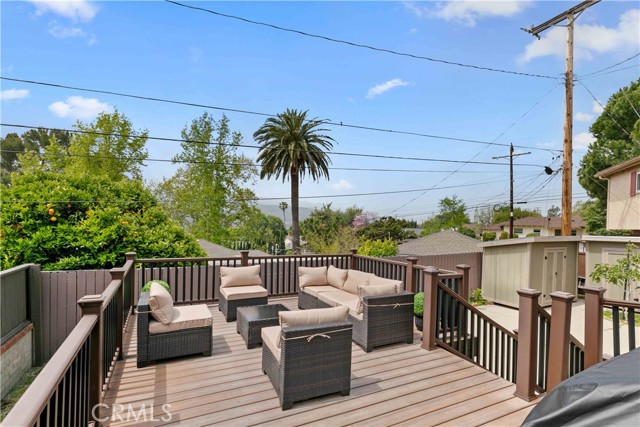 3348 Burritt Way, La Crescenta CA: https://media.crmls.org/medias/77db1033-c54d-4eb8-b762-93d1a7d9d221.jpg