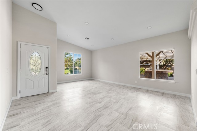 Detail Gallery Image 8 of 36 For 4652 Starstone Ct, Palmdale,  CA 93551 - 3 Beds | 2 Baths