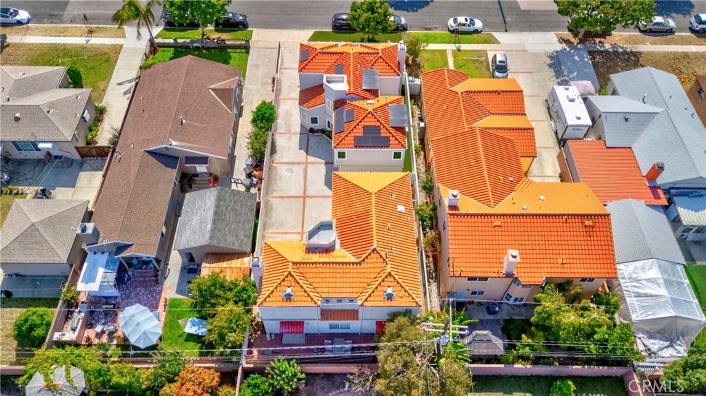 https://media.crmls.org/medias/77dc1054-9c2c-471d-9fbe-9a499b96cce3.jpg?preset=X-Large