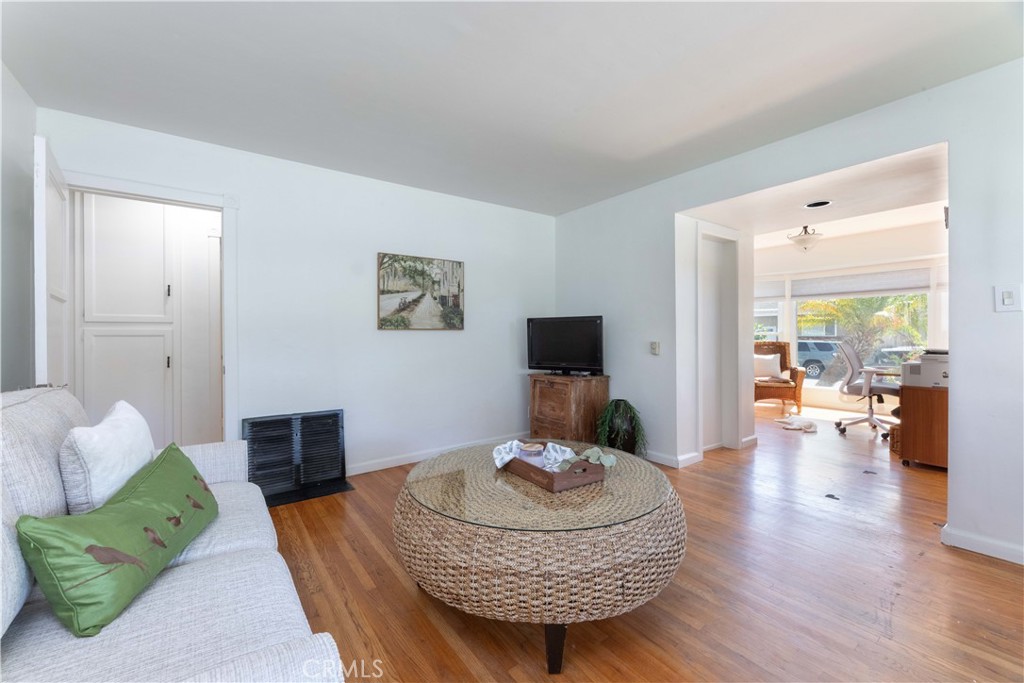 MLS #PW25218107 image #5