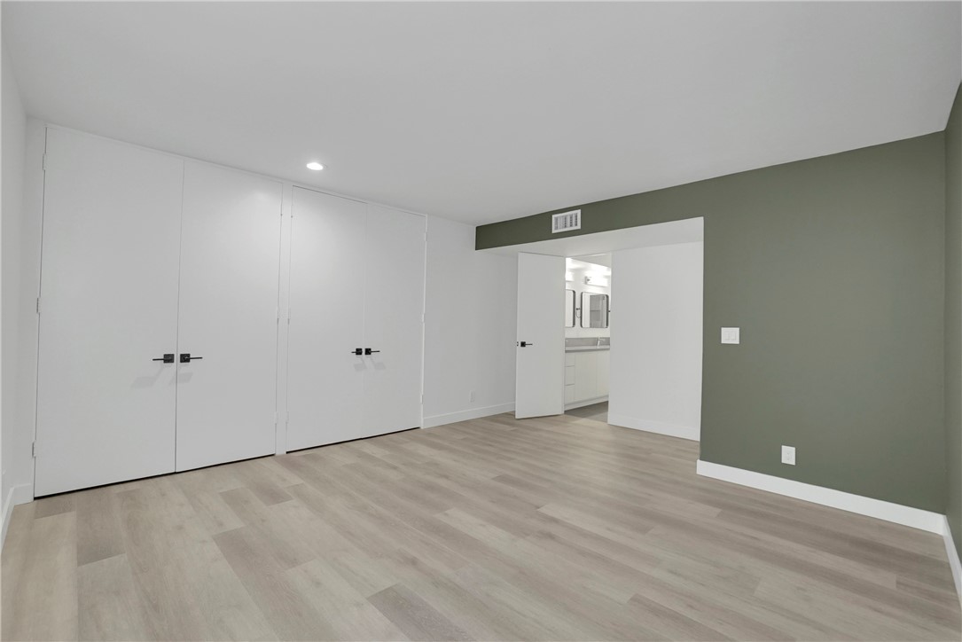 Detail Gallery Image 18 of 34 For 10633 Kinnard Ave #4,  Los Angeles,  CA 90024 - 2 Beds | 2 Baths