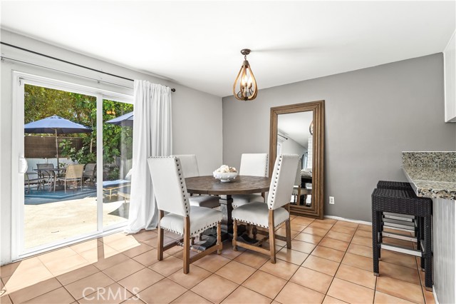 43160 Virginia Avenue, Palm Desert CA: https://media.crmls.org/medias/77dc8fcf-9e9c-4cf6-99dd-1e09a8ad5081.jpg