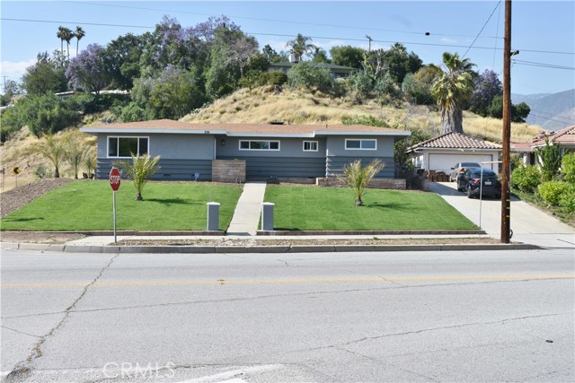 298 W Thompson Pl, San Bernardino, CA 92405