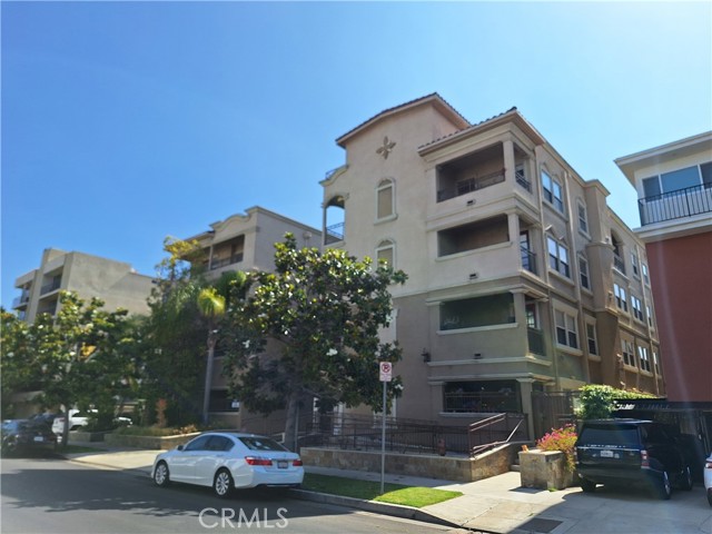 432 S Willaman Drive # 103, Los Angeles, California 90048, 2 Bedrooms Bedrooms, ,2 BathroomsBathrooms,Residential Lease,For Rent,432 S Willaman Drive # 103,CRSB24235056