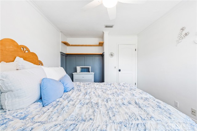 5732 Anthony Ave, Garden Grove CA: https://media.crmls.org/medias/77df6e51-bd8b-4963-ac4b-adafbe4198d7.jpg