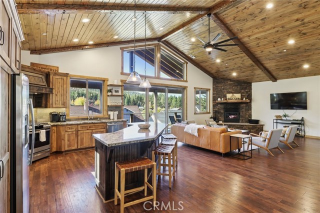 Detail Gallery Image 11 of 40 For 760 Tehama Dr, Big Bear Lake,  CA 92315 - 4 Beds | 3/1 Baths