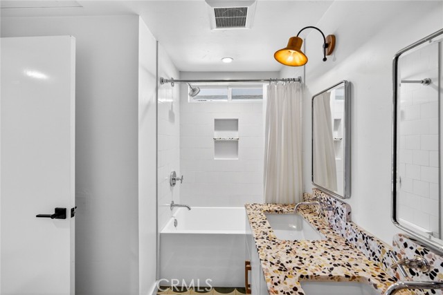 956 Tia Juana, Laguna Beach CA: https://media.crmls.org/medias/77e0dcba-20cf-4e0a-b1cb-4e4038bac6ee.jpg