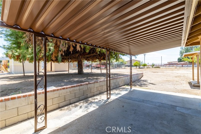28029 Reservoir Avenue, Nuevo CA: https://media.crmls.org/medias/77e0f2ea-e24a-47d3-9dd0-53d11f2e39b6.jpg