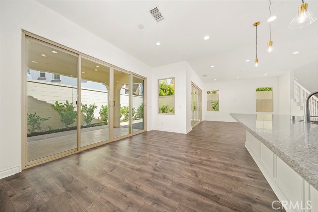 Detail Gallery Image 10 of 29 For 107 Cordial, Irvine,  CA 92620 - 4 Beds | 3 Baths