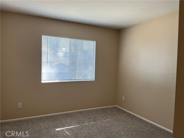 Detail Gallery Image 20 of 26 For 1498 Haddington Dr, Riverside,  CA 92507 - 4 Beds | 2/1 Baths