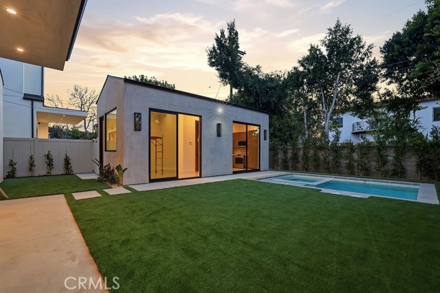 Detail Gallery Image 13 of 21 For 4623 Atoll Ave, Sherman Oaks,  CA 91423 - 5 Beds | 5/1 Baths